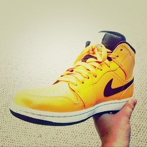 Air Jordan 1 Yellow Black *Rare